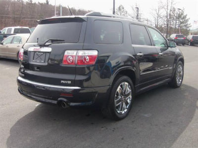 2011 GMC Acadia  Denali