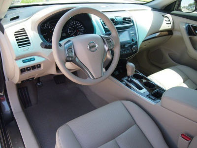 2013 Nissan Altima  2.5 SL