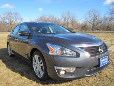 2013 Nissan Altima  3.5 SV