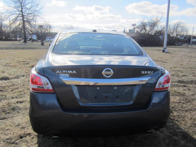 2013 Nissan Altima  3.5 SV
