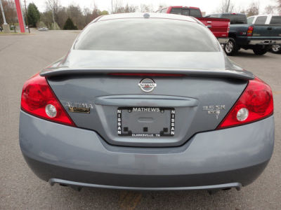 2012 Nissan Altima  3.5 SR