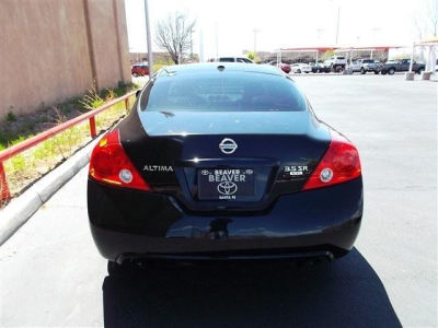 2010 Nissan Altima  3.5 SR