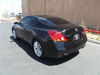 2010 Nissan Altima  3.5 SR