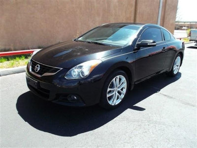 2010 Nissan Altima  3.5 SR