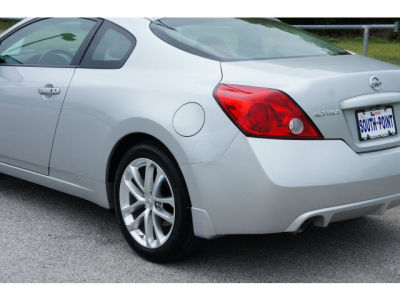 2012 Nissan Altima  3.5 SR