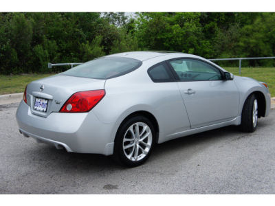 2012 Nissan Altima  3.5 SR