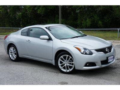 2012 Nissan Altima  3.5 SR
