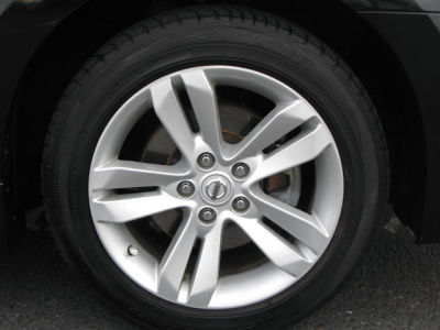 2010 Nissan Altima  3.5 SR