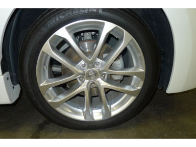 2010 Nissan Altima  3.5 SR