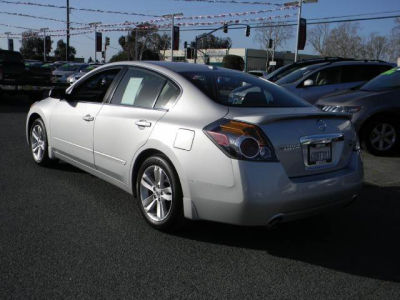 2012 Nissan Altima  3.5 SR