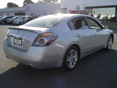 2012 Nissan Altima  3.5 SR