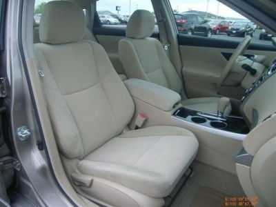 2013 Nissan Altima SV