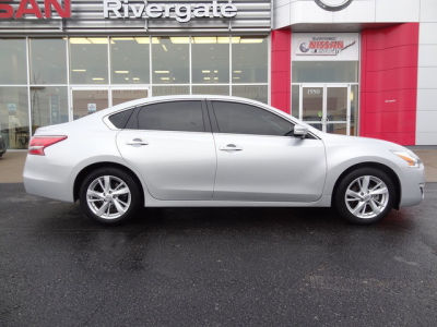 2013 Nissan Altima  SV