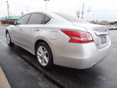 2013 Nissan Altima  SV