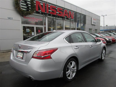 2013 Nissan Altima  3.5 SL