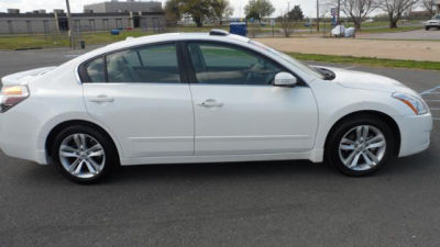 2012 Nissan Altima  3.5 SR