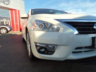 2013 Nissan Altima  3.5 SV