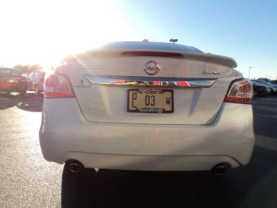 2013 Nissan Altima  3.5 SV
