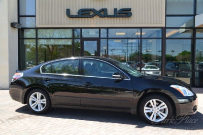 2012 Nissan Altima  3.5 SR