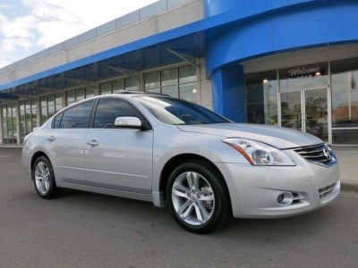 2012 Nissan Altima  3.5 SR