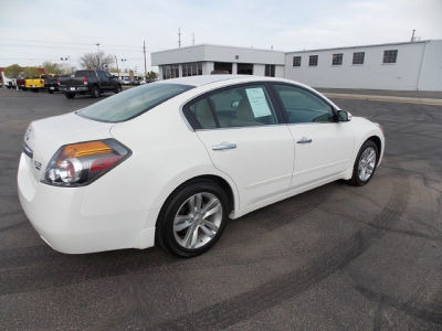 2012 Nissan Altima  3.5 SR