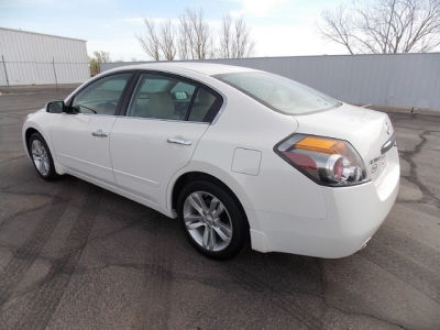 2012 Nissan Altima  3.5 SR
