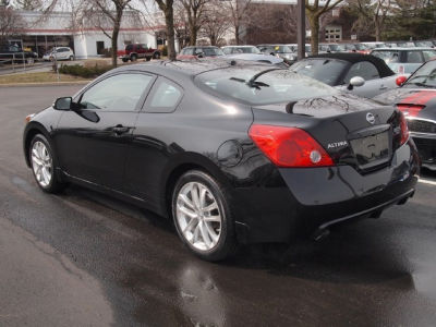 2012 Nissan Altima  3.5 SR