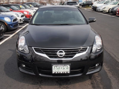 2012 Nissan Altima  3.5 SR