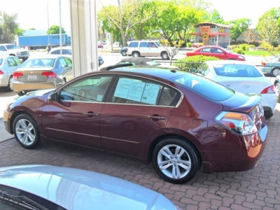 2012 Nissan Altima  3.5 SR
