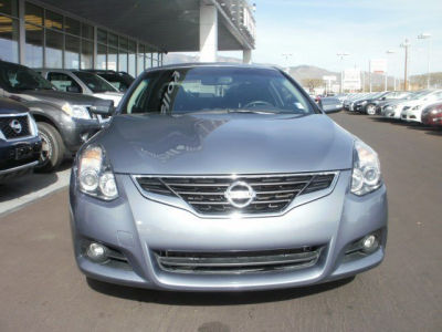 2011 Nissan Altima  3.5 SR