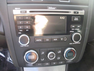 2011 Nissan Altima  3.5 SR