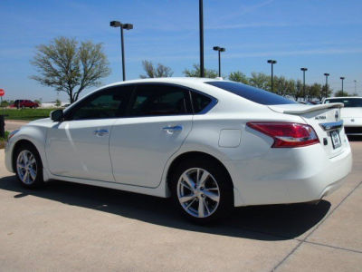2013 Nissan Altima  2.5 SV