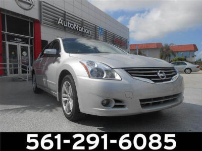 2012 Nissan Altima  3.5 SR