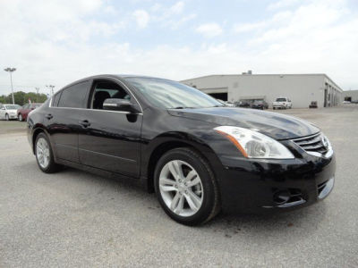 2012 Nissan Altima  3.5 SR