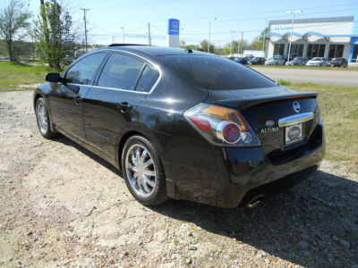 2012 Nissan Altima  3.5 SR