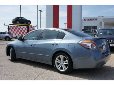 2012 Nissan Altima  3.5 SR
