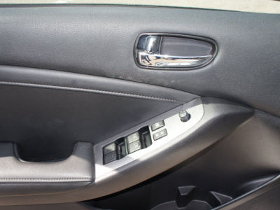 2012 Nissan Altima  3.5 SR