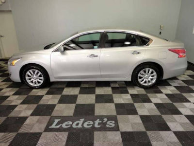 2013 Nissan Altima  S