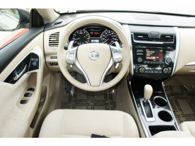 2013 Nissan Altima  3.5 SV