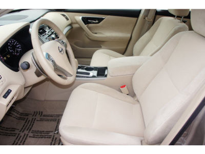 2013 Nissan Altima  3.5 SV