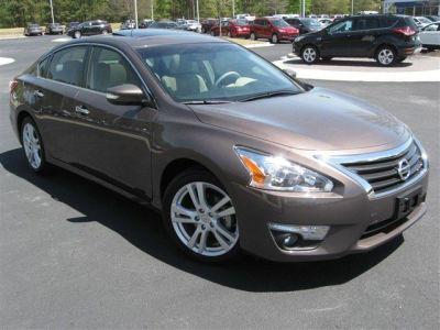 2013 Nissan Altima  3.5 SV