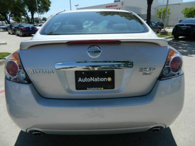 2012 Nissan Altima  3.5 SR