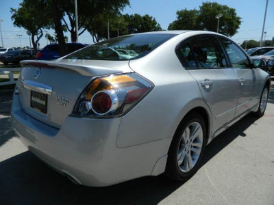 2012 Nissan Altima  3.5 SR