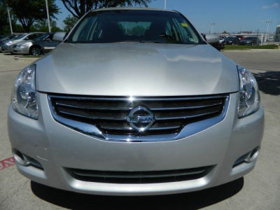 2012 Nissan Altima  3.5 SR