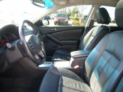 2012 Nissan Altima  3.5 SR