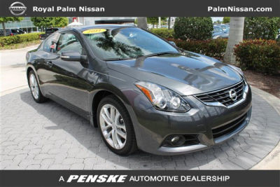 2011 Nissan Altima  3.5 SR