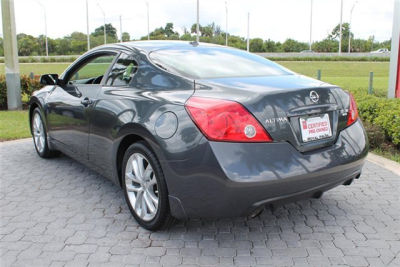 2011 Nissan Altima  3.5 SR
