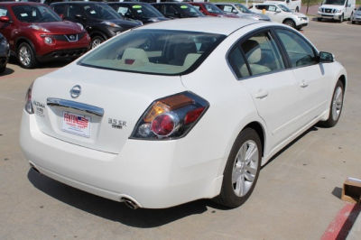 2012 Nissan Altima  3.5 SR