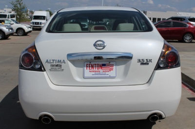2012 Nissan Altima  3.5 SR