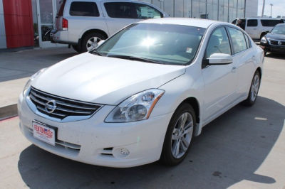 2012 Nissan Altima  3.5 SR